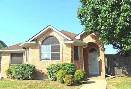 $100,000
Rowlett, Traditional 3br/2ba/1La home with mature trees