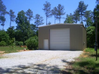 $102,950
Land and Commercial Building (Hartwell, GA)