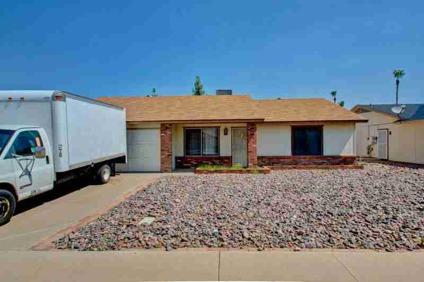 $105,000
Chandler, Easy maintenance front yard in desirable