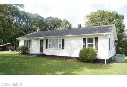 $105,000
Madison 3BR 1.5BA, ADORABLE & SECLUDED! THIS HOME HAS BEEN