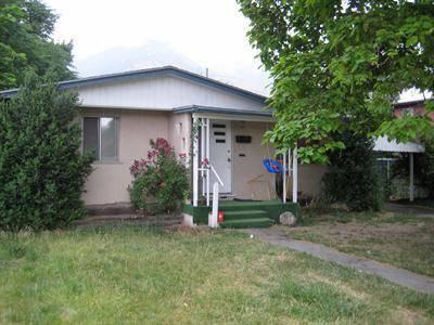 $105,000
Single Level Home with 3 Bedrooms!