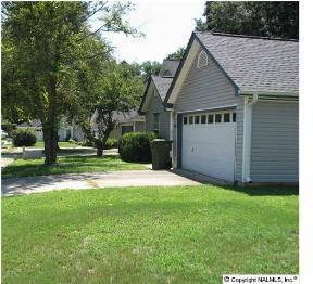 $106,000
Huntsville 3BR 2BA, LOOKING FOR THAT FIRST HOME OR JUST