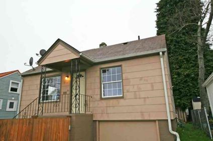$109,000
Bremerton 3BR 1BA, Hurry, Beat The Bank. This Cute & Clean