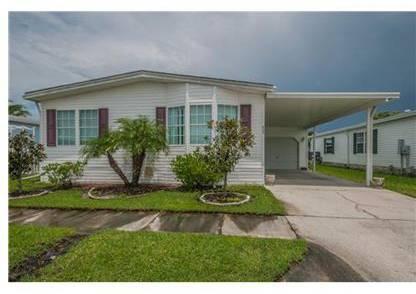 $109,000
Oldsmar, HUGE 3 bedroom, 2 bathroom home with attached one
