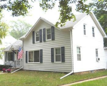 $109,500
De Pere 2BA, Spacious 3+ bed room home nestled on a quiet