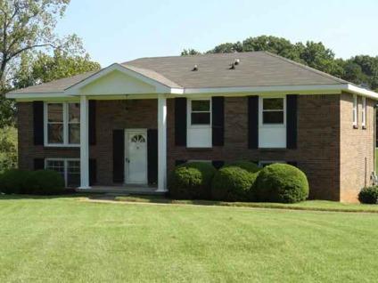 $109,900
Clarksville Real Estate Home for Sale. $109,900 3bd/2ba. - Mari Linfoot of