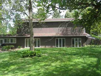 $109,900
Marshalltown 2BR 1.5BA, Country Living by Wolfe Lake...