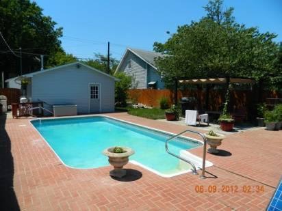 $109,900
Newly Renovated 3BR Home Pool Hot tub [url removed]