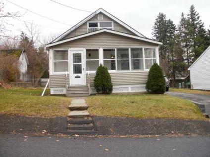 $109,900
Updated Two BR Bungalow (Rotterdam NY) $109900 2bd 1000sqft