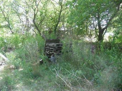 $10,900
Dopp Rd: 1 acre w/ outbuildings! Seller Finances ANY credit! (Midland)