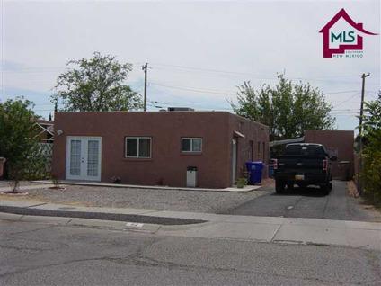 $110,000
Las Cruces 3BR 1BA, ROOF AND REF. AIR UNIT 2-3 YEARS OLD.