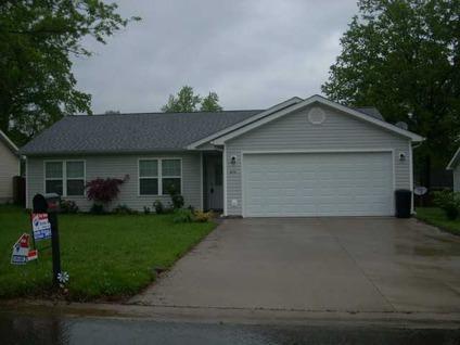 $111,900
Carbondale 3BR 2BA, Very nice newer home built in 2006 with