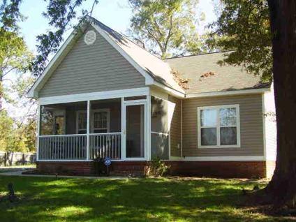 $112,900
Nashville 3BR 2BA, Built in 2007, this home features a