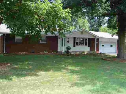 $114,900
Remodeled kitchen, great yard, well maintained home!