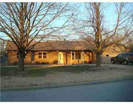 $114,900
Rogers 3BR 3BA, THIS IS AN IMMACULATE HOME ON A CORNER LOT