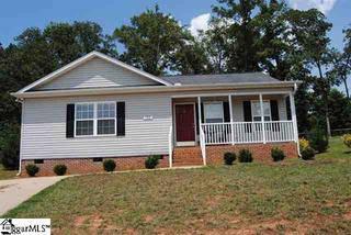 $114,900
Very well-maintained 3BR / 2BA home in Taylor...