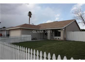 $114,990
4br/1 full, 1 partial bathrooms Single Family House