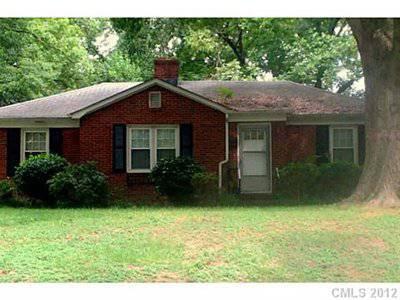 $115,000
Charlotte, 3 BR, 2 BA brick home in Echo Hills close to