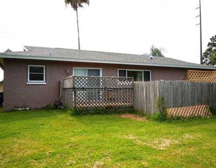 $115,000
Clearwater, NESTLED on the POND! This 2 bedroom, 1 bath