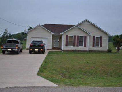 $115,000
Country living with the benefits of a neighborhood!
