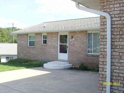 $115,000
Jerome 2BR 3BA, WELL MAINTAINED BRICK RANCH WITH ACROSS THE