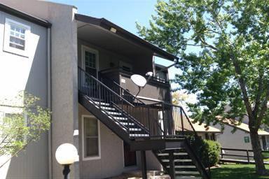 $115,000
Littleton 2BR 2BA, Great penthouse unit! Updated with double