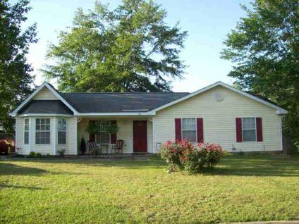$117,000
Dothan Real Estate Home for Sale. $117,000 3bd/2ba. - Mary Walker of