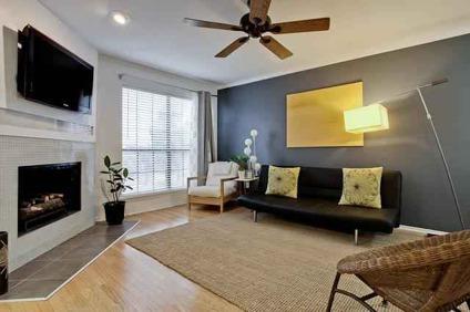 $117,500
Dallas 1BR 1.5BA, Fabulous Open Floorplan and Clean Lines in