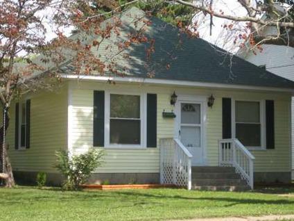 $118,000
Carbondale 4BR 3BA, Many, many updates in 2007 - roof