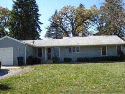 $119,900
12 Manor Rd - 3br
