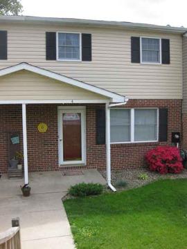 $119,900
Chambersburg 3BR 1.5BA, Updated kitchen and appliances.