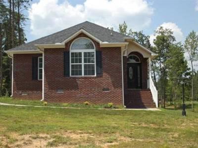 $119,900
Great Transitional Home on Acreage!