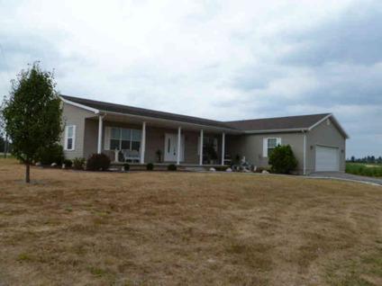 $119,900
Lots of room in this family style ranch