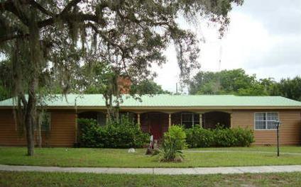$119,900
Sebring, Room and privacy for everyone in this large 3