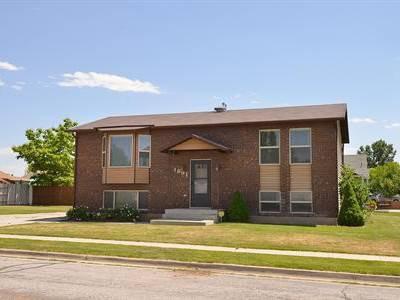 $119,900
Your Next Home!