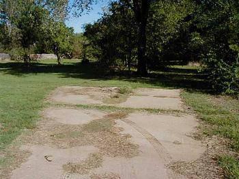 $11,500
Midwest City, Fairly level building site with some scattered