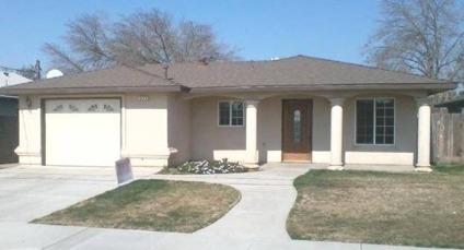 $120,000
Hanford 2BA, Traditional Sale! Don't miss out on this cute 3