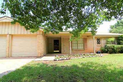 $122,000
Abilene Real Estate Home for Sale. $122,000 3bd/2ba. - Paula Jones of