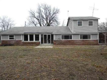 $122,000
Moran 3BR 2BA, The property is being sold in AS IS condition