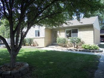 $122,500
Livonia 2BA, Move-in ready 3 bedroom ranch features vaulted