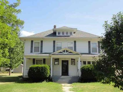 $124,000
Auburn, 5 BR/1.5 BA well cared for home. Cute front porch