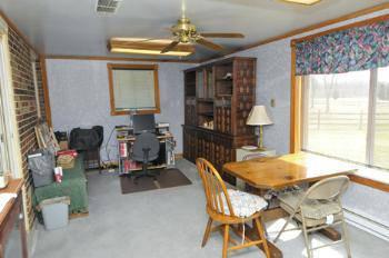 $124,500
Eaton 3BR 2BA, 1666 sf total brick waterfront ranch located