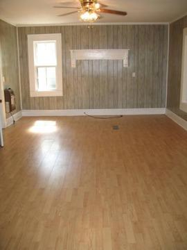 $124,900
Athens 3BR 2BA, If you're looking for acreage, here it is!