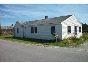 $124,900
Brentwood 1BR 1BA, Neat Ranch style home with a two acre