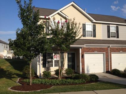 $124,900
Conveniently Located, Excellent Condition Townhome for Sale in Fort Mill, SC