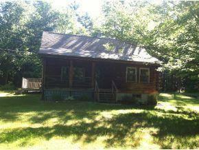 $124,900
Loudon 1BA, Nestled among the trees is this 3 bedroom log