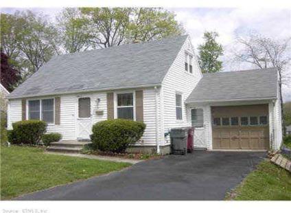$124,900
Naugatuck, WESTSIDE CAPE WITH ATTACHED GARAGE!