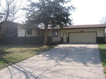 $124,900
Newton, Great three bedroom walk-out ranch.