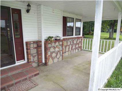 $125,000
Athens 2BA, 1584 SF with 3 big Bedrms on 1.50 acres.