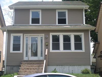 $125,000
beautiful 3 bedroom house for sale in Irvington NJ (74 Melrose ave)